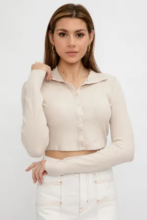 Alloy Ribbed Cropped Button Turtleneck in Limestone