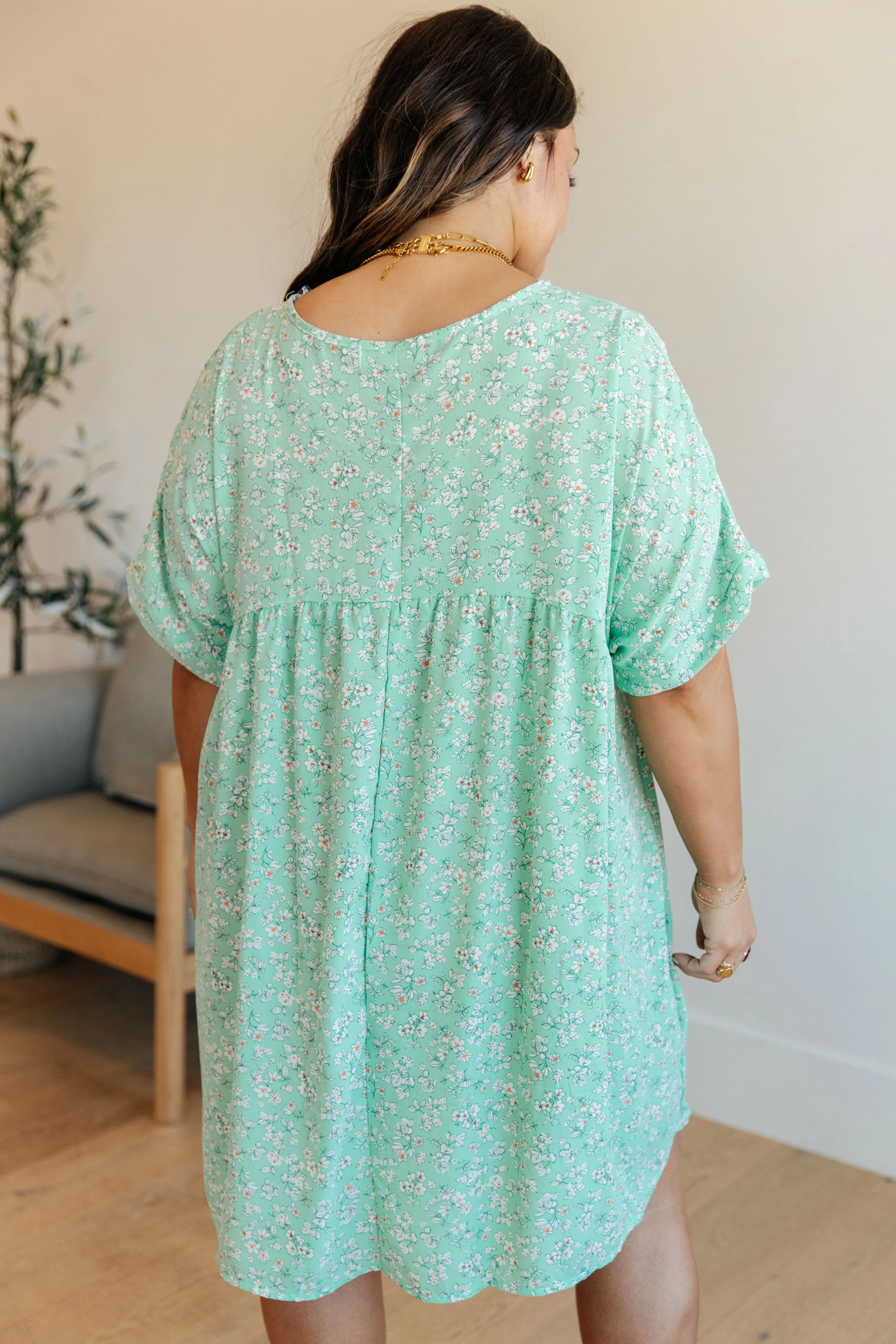 Lights Dolman Sleeve Dress in Mint Floral