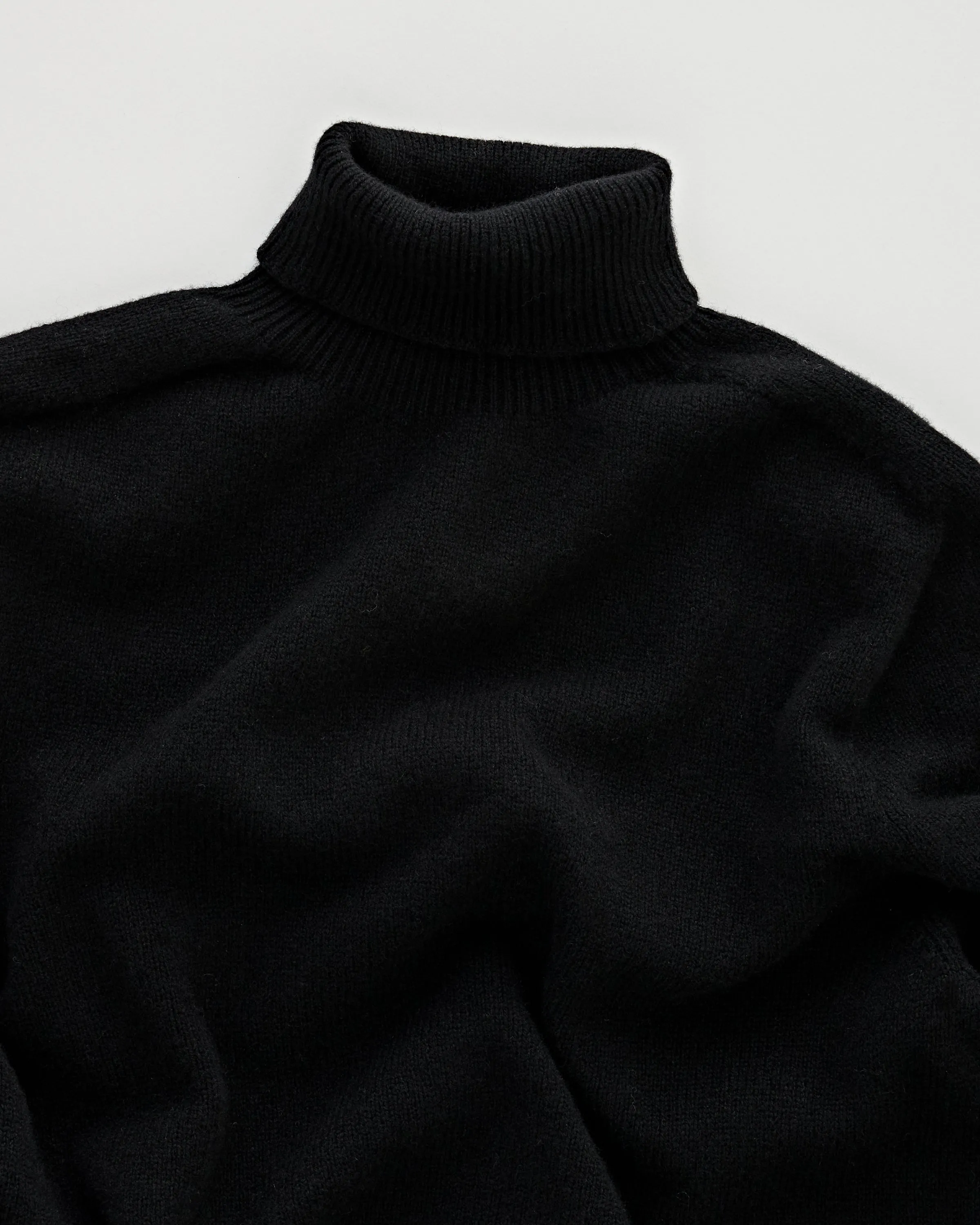 Newman Turtleneck Black