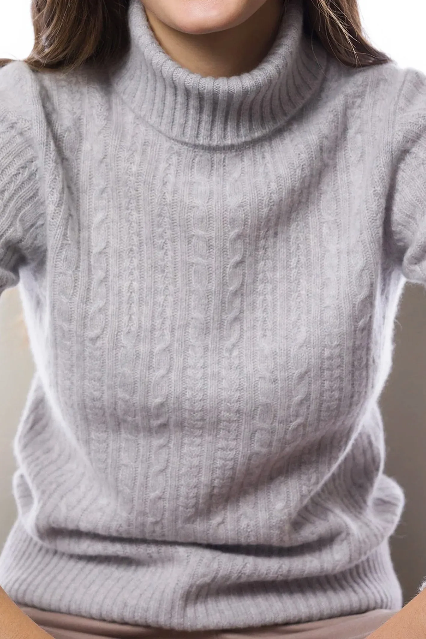 Sustainable Cashmere Cable Knit Sweater - Pale Heather Grey